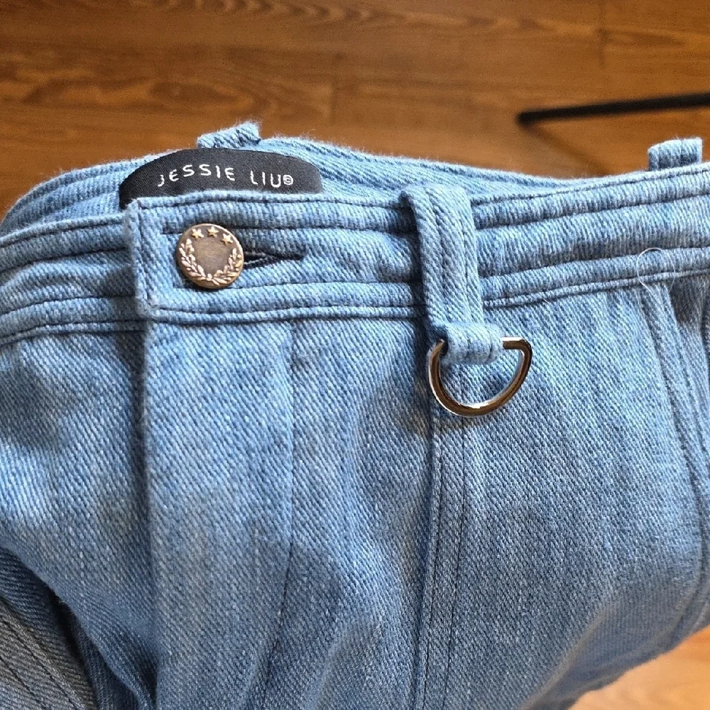Jessie Liu Classic Blue Jean Shorts Size Small